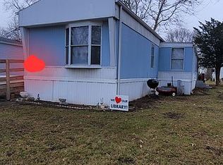 150 Williamsburg Dr, Valparaiso, IN 46383