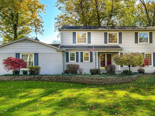 2861 Masefield Dr, Bloomfield Hills, MI 48304