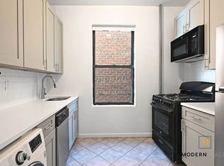 30-17 34th St #4C, Astoria, NY 11103