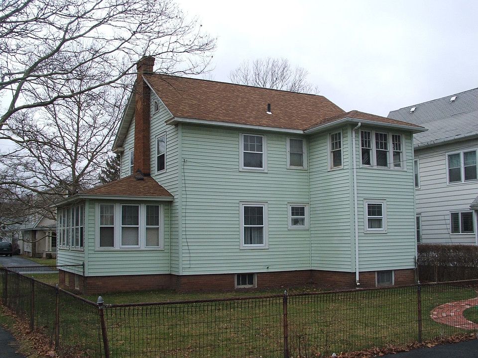 2nd image of 181 Hickok Ave