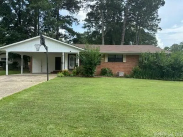 931 Brookwood Dr, El Dorado, AR 71730