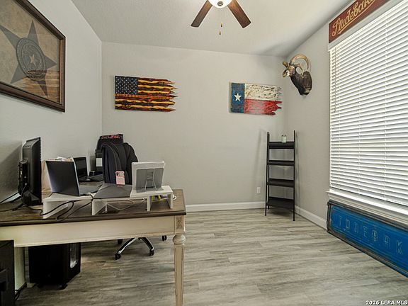 3rd image of 304 WOODS OF BOERNE BLVD