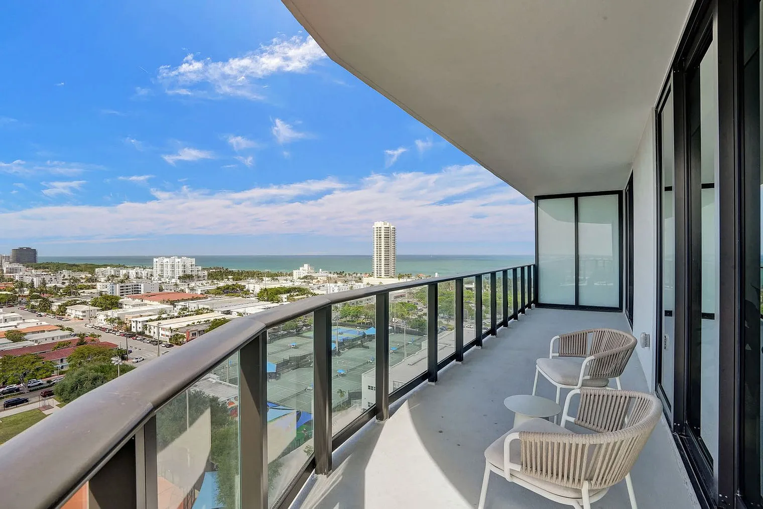 3 bed, 2.0 bath, $11,769 — Photo 4