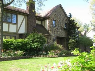 1408 Silverbrook Ln, Saint Joseph, MI 49085