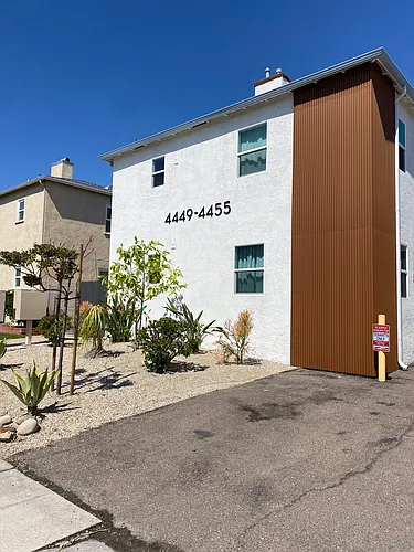 4455 Illinois St Photo 1
