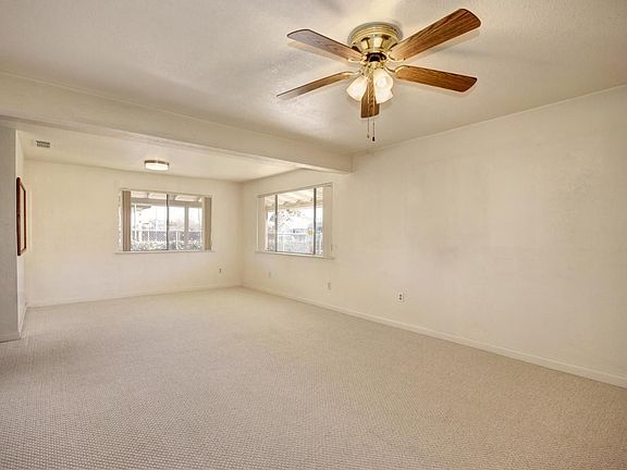 5th image of 4601 Parker Ave