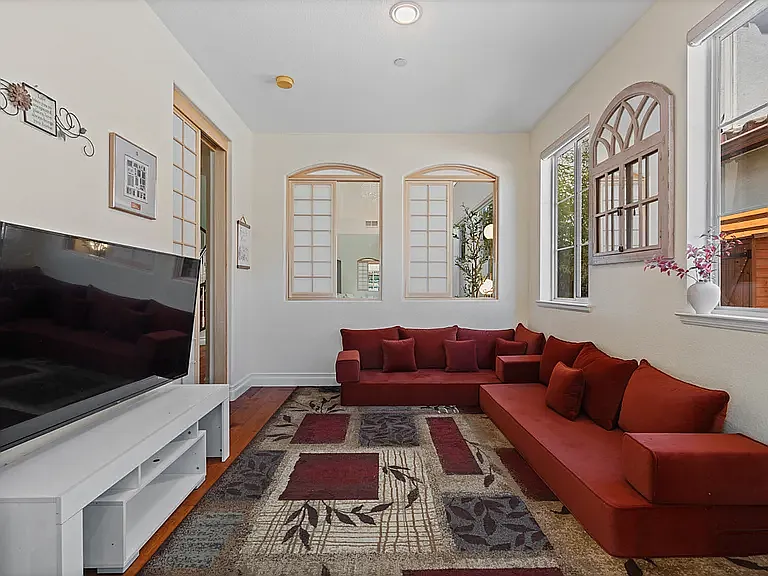 16375 Alipaz Ct — Photo 12