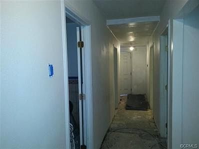 4th image of 853 E 109th St