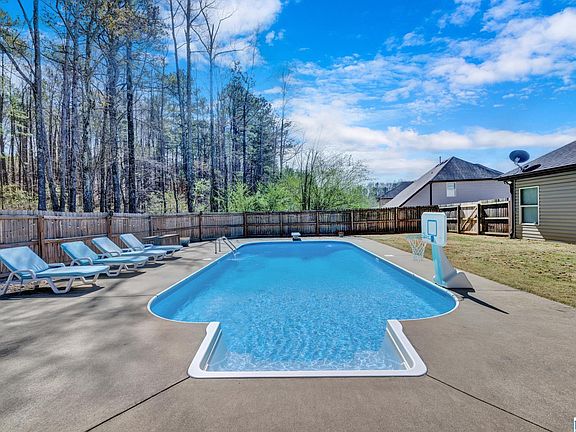 4th image of 3305 Cahaba Manor Dr