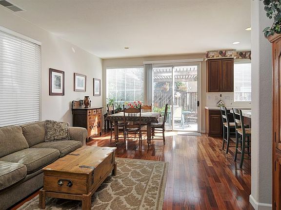 5th image of 3071 Rubino Cir