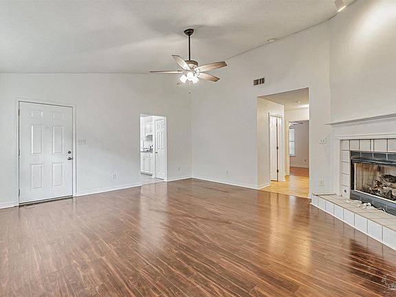 5th image of 3304 Linger Ct