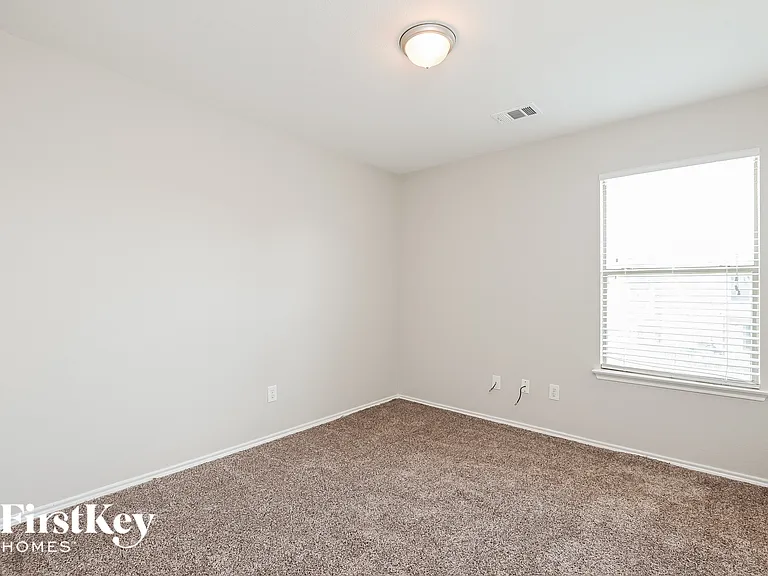 8143 Chancewood Ln — Photo 11