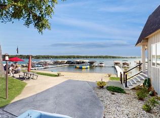 131 Lance Dr APT 3, Twin Lakes, WI 53181