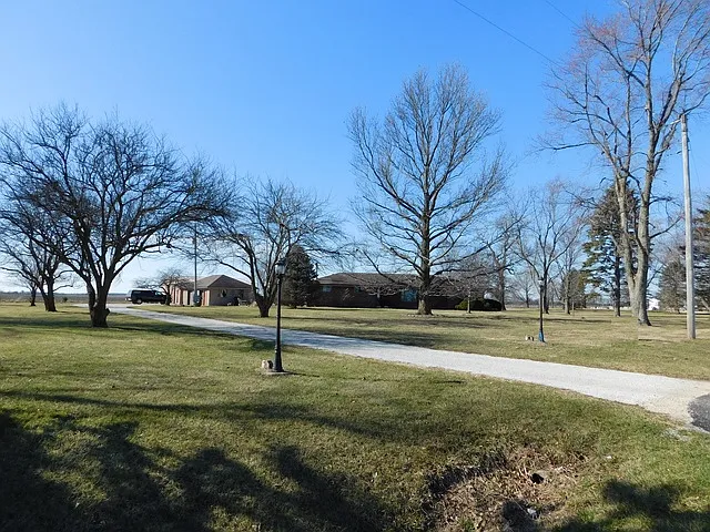 1805 County Road 300 N photo 1