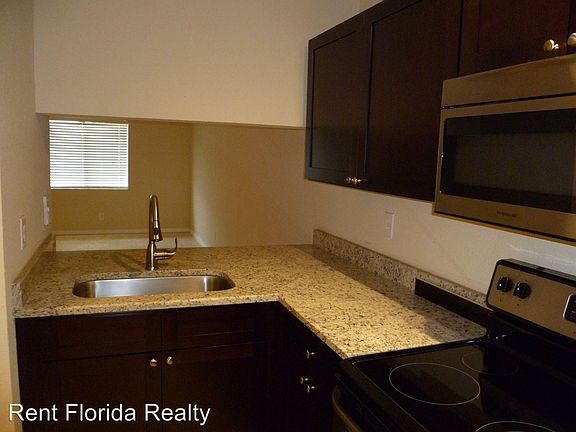3rd image of 5110 Palm Hill Dr APT 219