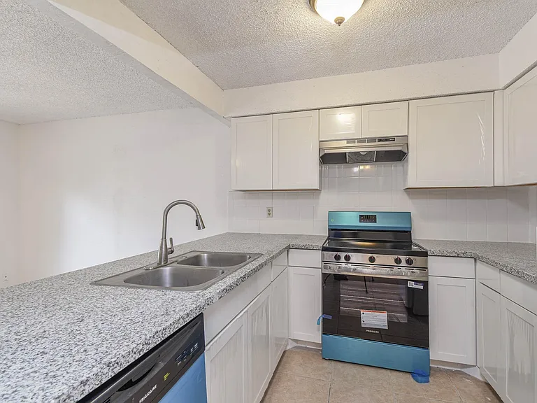 12906 Leader St #2906 — Photo 9