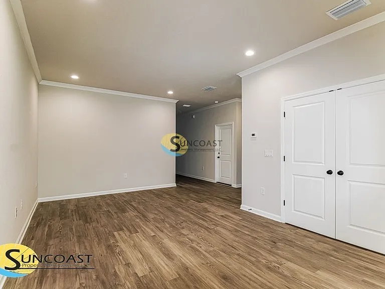 5953 W Oak Park Blvd — Photo 6