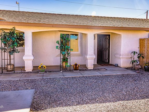 3rd image of 3752 Sunny Ridge Cir