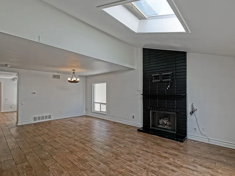 7148 Island Village Dr — Photo 12