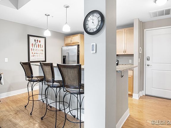 5th image of 529 Miller Dr Unit 301
