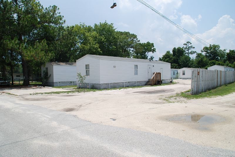 Park entrance,   drive in # 18