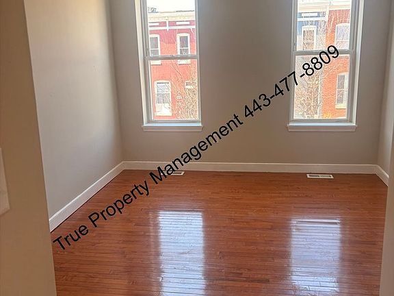 5th image of 437 N Montford Ave