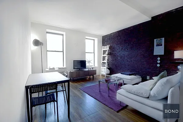 Rented by Bond New York | media 9