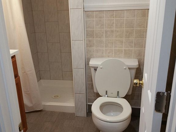 5th image of 9037 Skokie Blvd