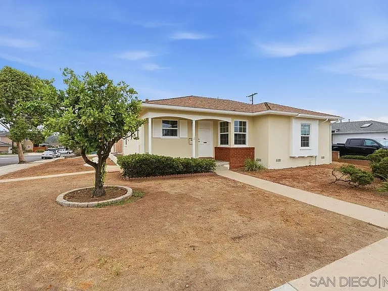 6593 Delfern St — Photo 33