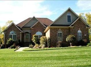 516 Kiowa Dr, Boiling Springs, SC 29316