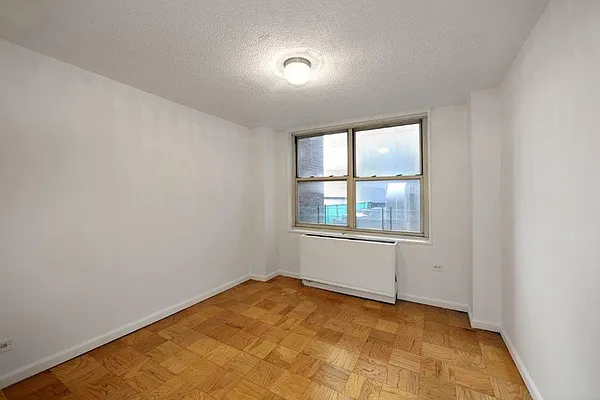 Rented by Manhattan Skyline | media 3