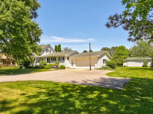 1305 S Gera Rd, Frankenmuth, MI 48734