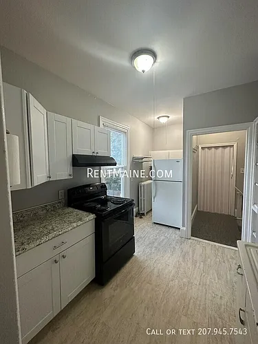 17 Elm St #4 Photo 1