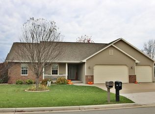 1531 Remington Rd, Neenah, WI 54956