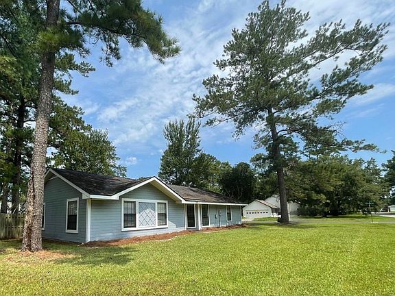 3rd image of 238 Merriwood Cir