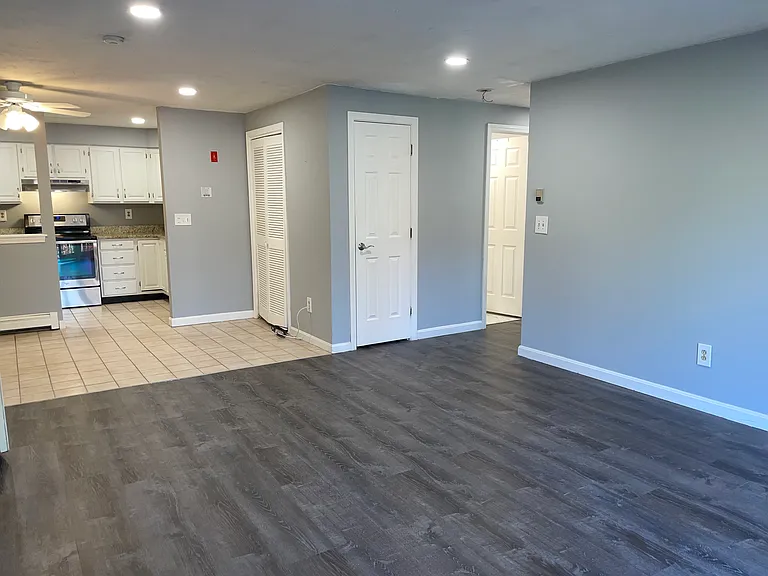 610 S Franklin St #C304 — Photo 7