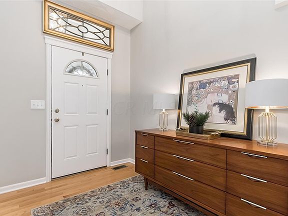 3rd image of 4254 Greensbury Dr