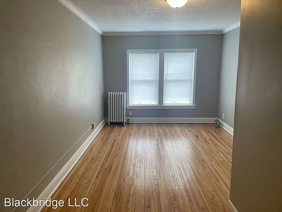 3rd image of 3715 Oakland Ave APT 6