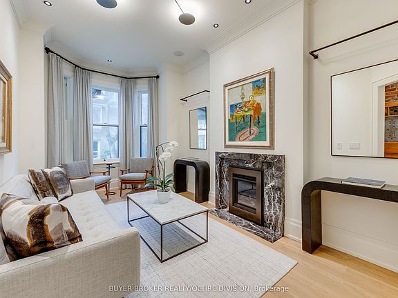 3rd image of 155 Collier St
