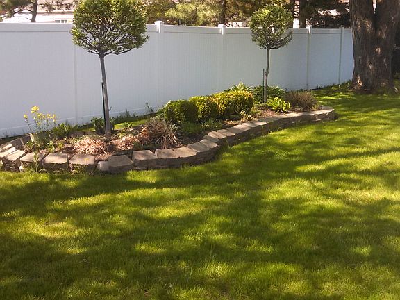 3rd image of 23019 Detour St