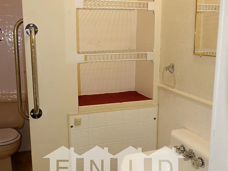 1304 E Park Ave — Photo 9