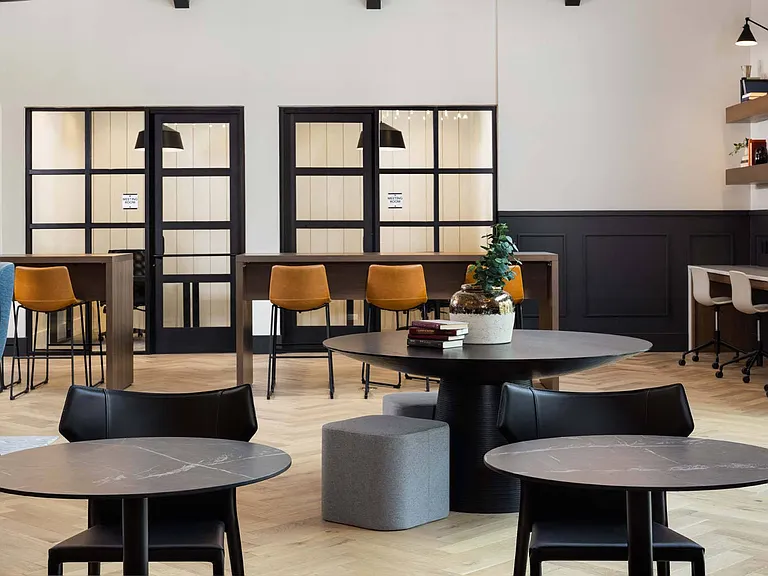 Utilize the private meeting rooms and well-equipped conference space for professional gatherings and focused work sessions.