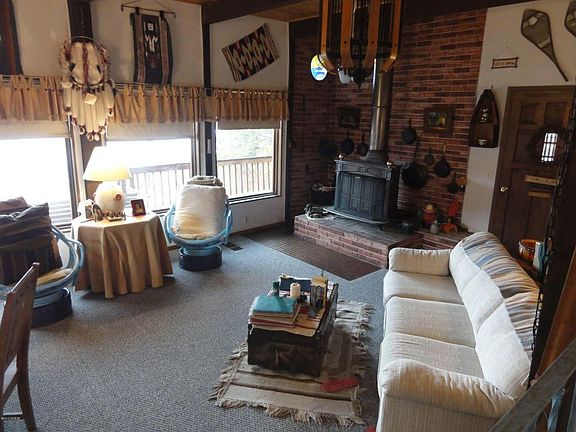 4th image of 428 Lakeside Dr