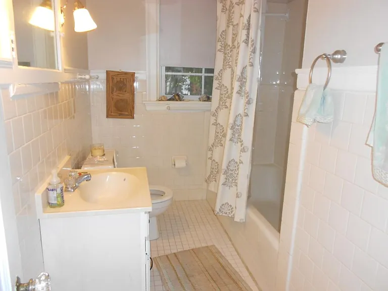 4822 Roland Ave #2 — Photo 7