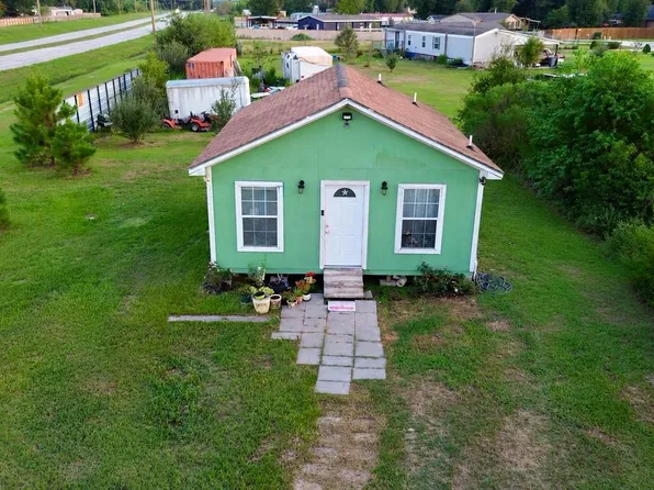 19 Road 5217, Cleveland, TX 77327