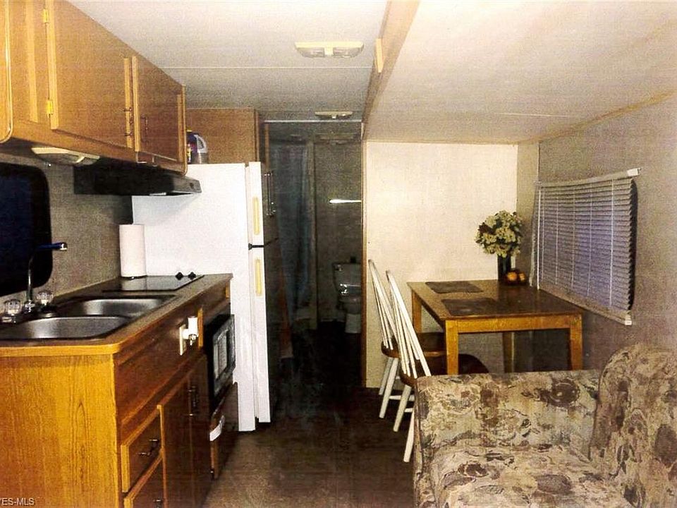 2nd image of 59244 Claysville Rd