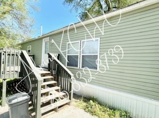 136 Countryside Ln, Saint Joseph, MO 64503