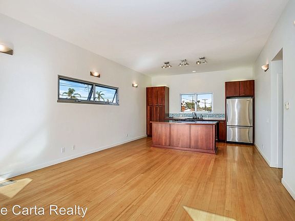 4th image of 4722 Marlborough Dr