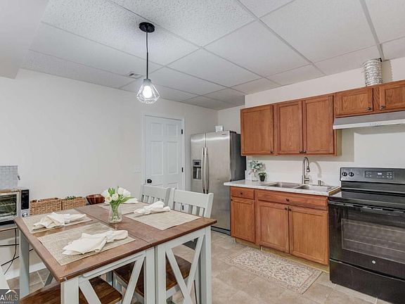 3rd image of 2325 Hiawassee Dr