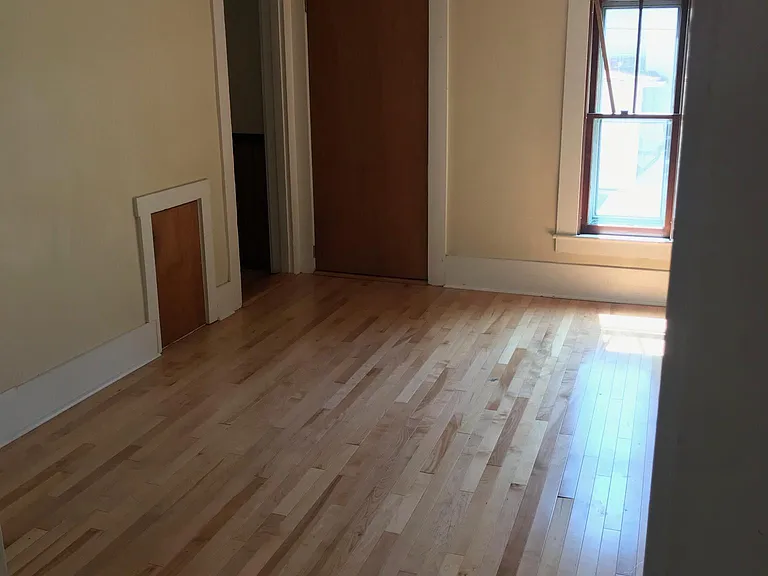 446 N State St #2 — Photo 1